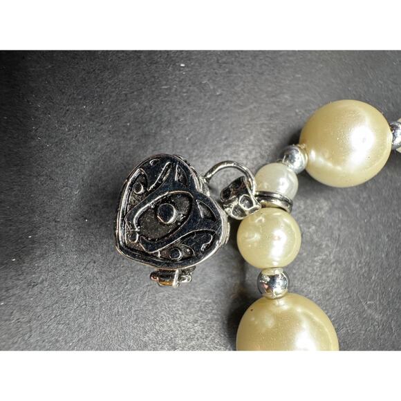 ALEXA'S ANGELS Heart Prayer Box Locket Charm Faux Pearl Beads Bracelet Sz 7.5 - Picture 6 of 8
